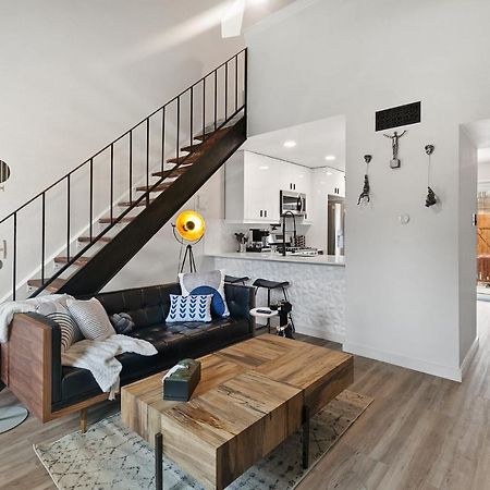 Apartamento Contemporary Couples Getaway Near Austin Favorites - Loft 21 Exterior foto