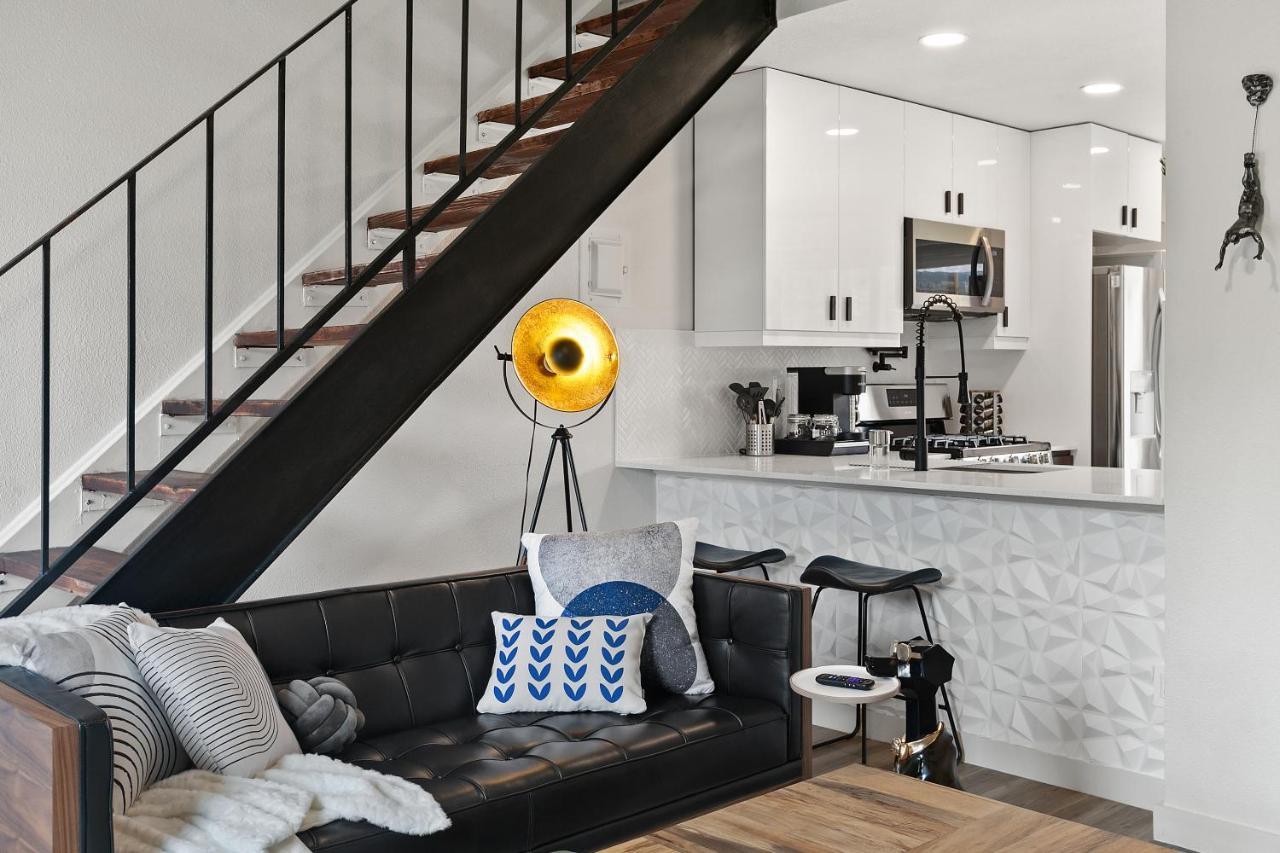 Apartamento Contemporary Couples Getaway Near Austin Favorites - Loft 21 Exterior foto