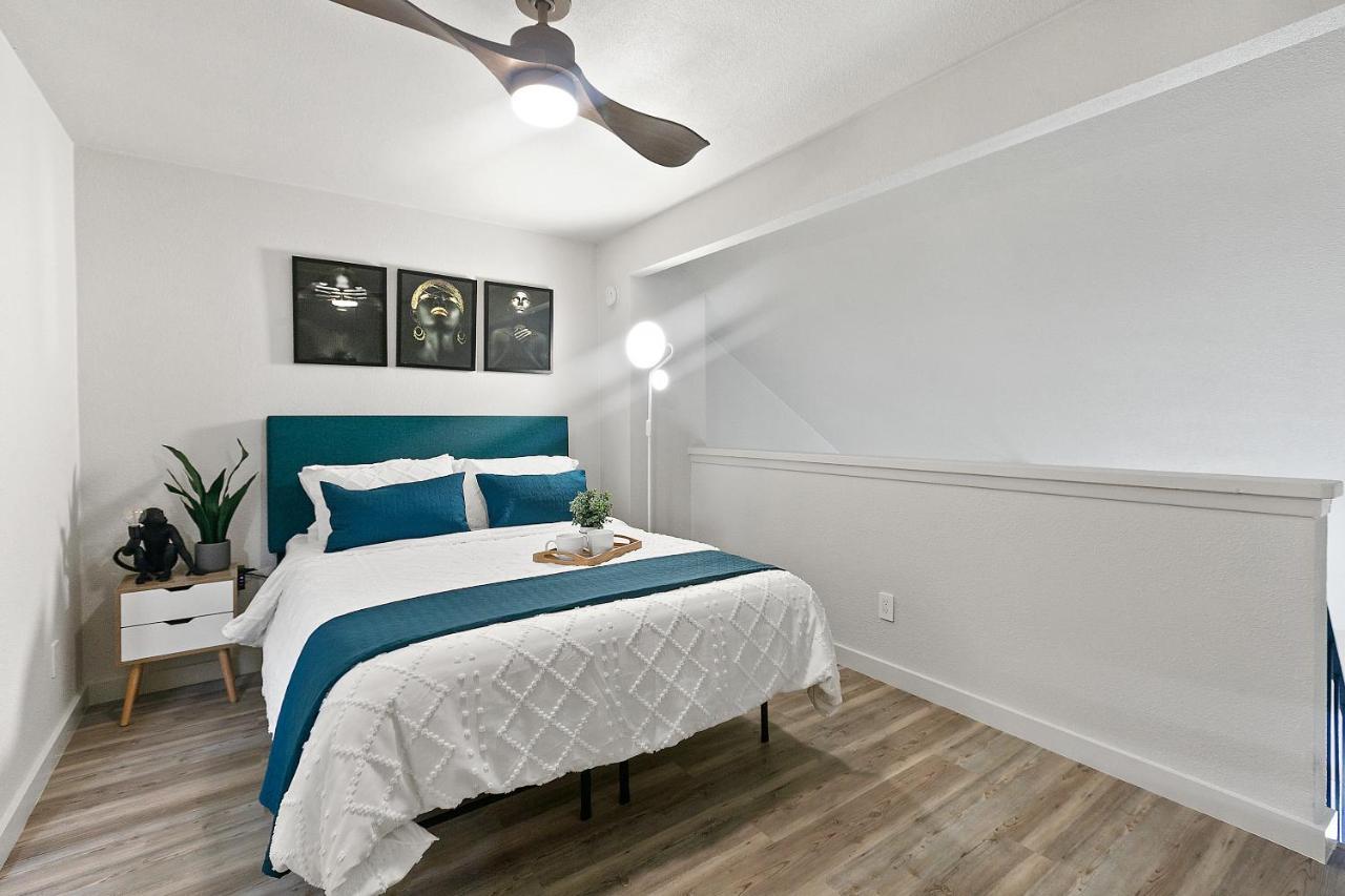 Apartamento Contemporary Couples Getaway Near Austin Favorites - Loft 21 Exterior foto